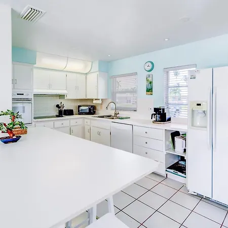 Cozy 60'S Home, City & Canal Located Cape Coral Exterior foto