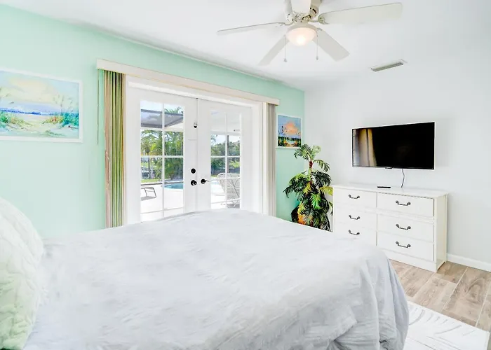Cozy 60\'S Home, City & Canal Located